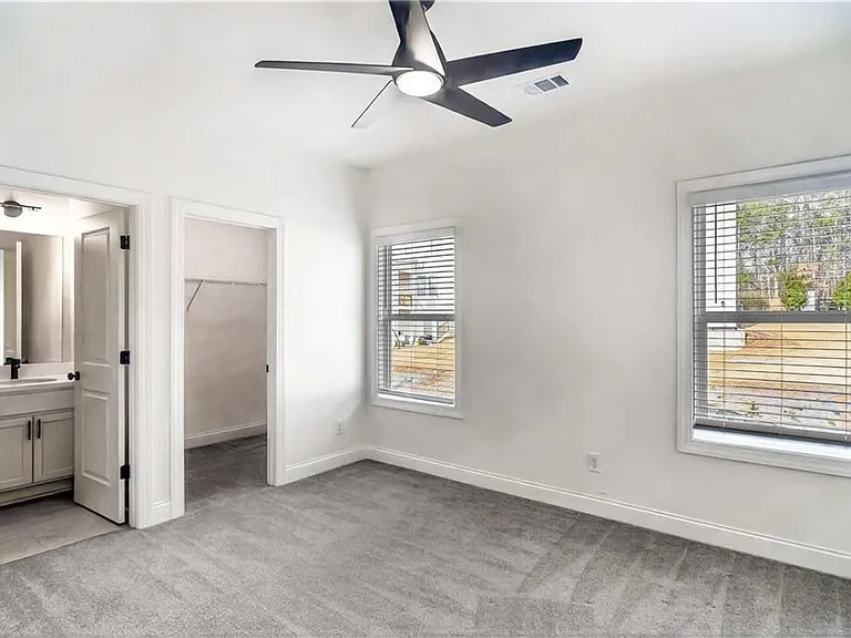 395 Tillman Pass — Photo 26
