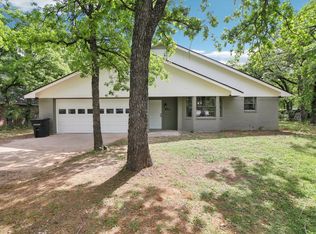 109 Noe Ln, Burleson, TX 76028