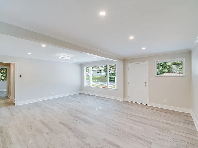 1719 Academy St — Photo 27