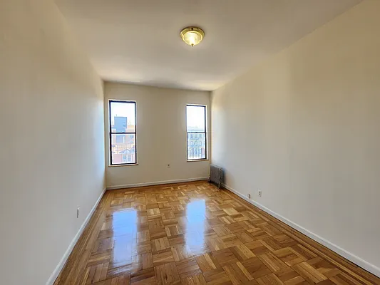 Rented by Astoria Realty | media 1