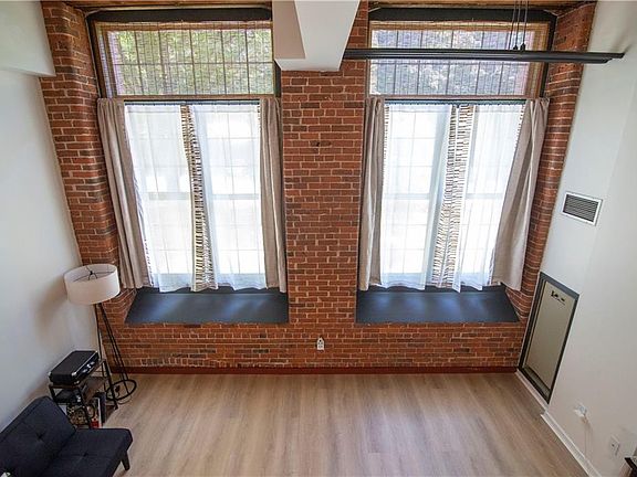 3rd image of 15 Higgins St APT 113