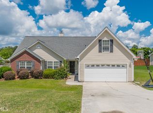 4162 Rocks Ln, Loganville, GA 30052