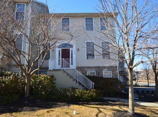 132 Arrowgate Dr, Randolph, NJ