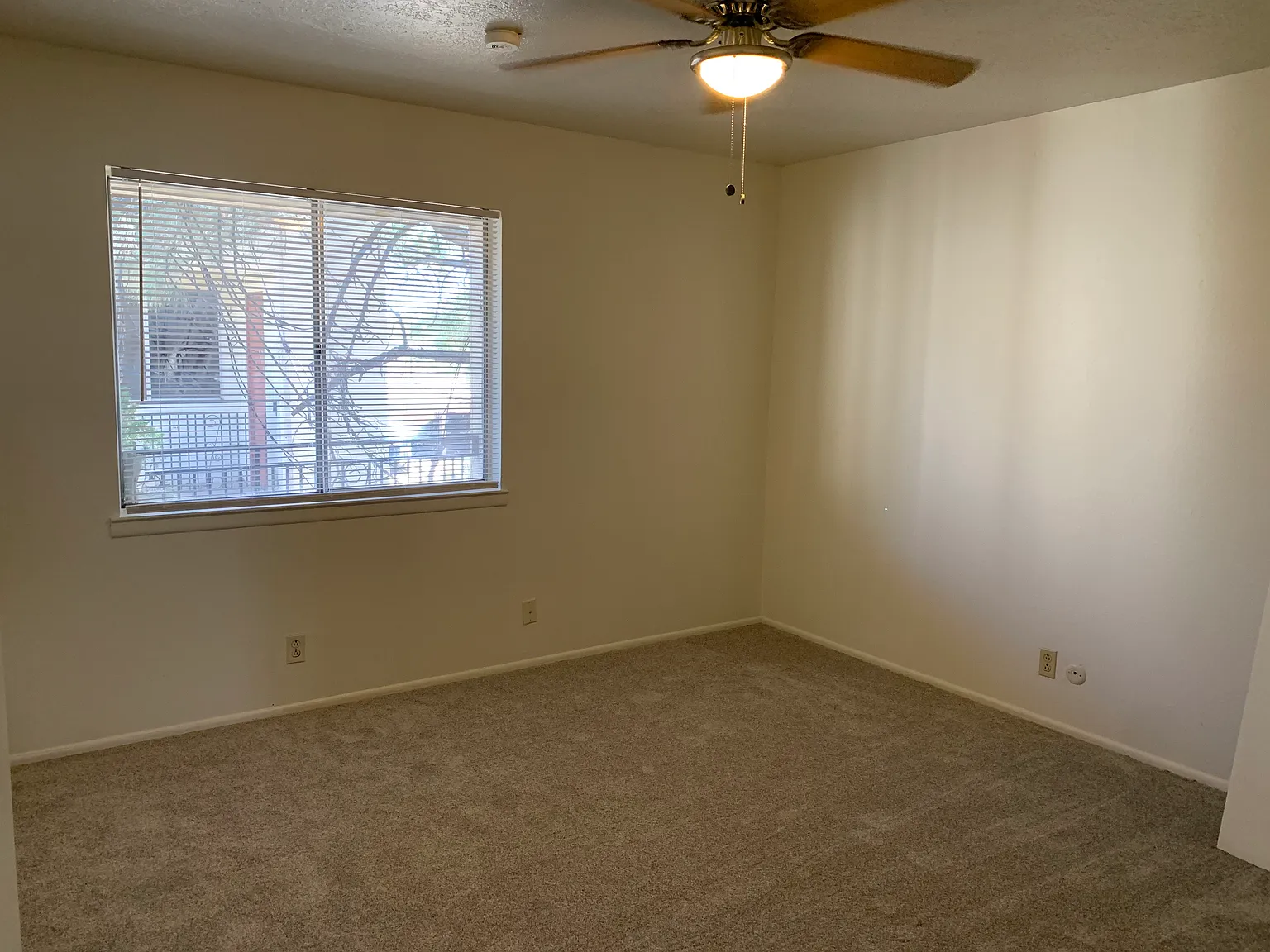 Las Casitas Apartments — Photo 4
