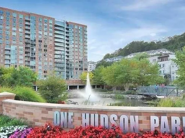 1026 Hudson Park #1026, Edgewater, NJ 07020