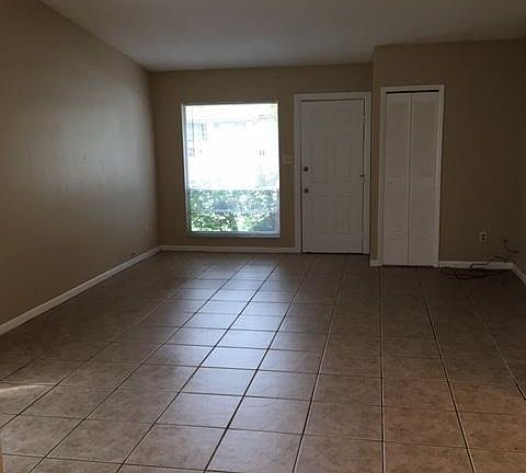 2nd image of 122 Jewel Dr