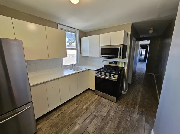 811 Montgomery Street image 2 of 7