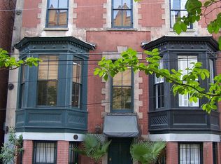 335 Whitaker St, Savannah, GA 31401