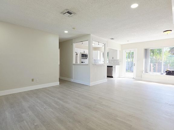 3rd image of 1432 NE 27th Street