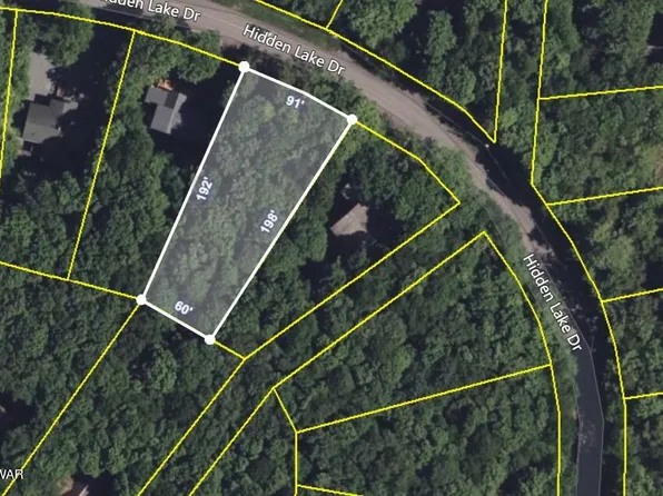 3671 Hidden Lake Dr, Lake Ariel, PA 18436