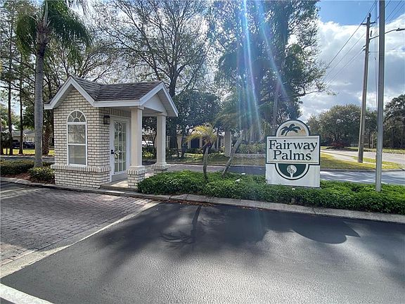 5th image of 810 Silverthorn Ln #810