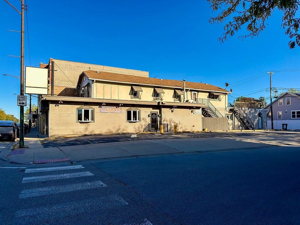 2nd image of 7455 W Irving Park Rd