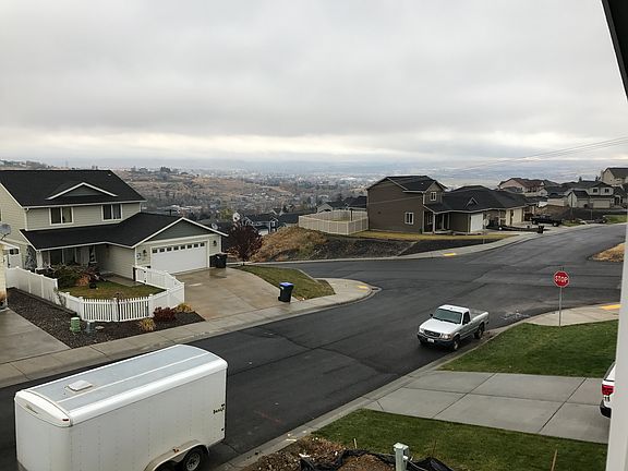A View of North Selah Valley