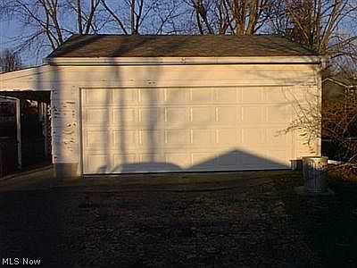 4th image of 771 Champion Ave W