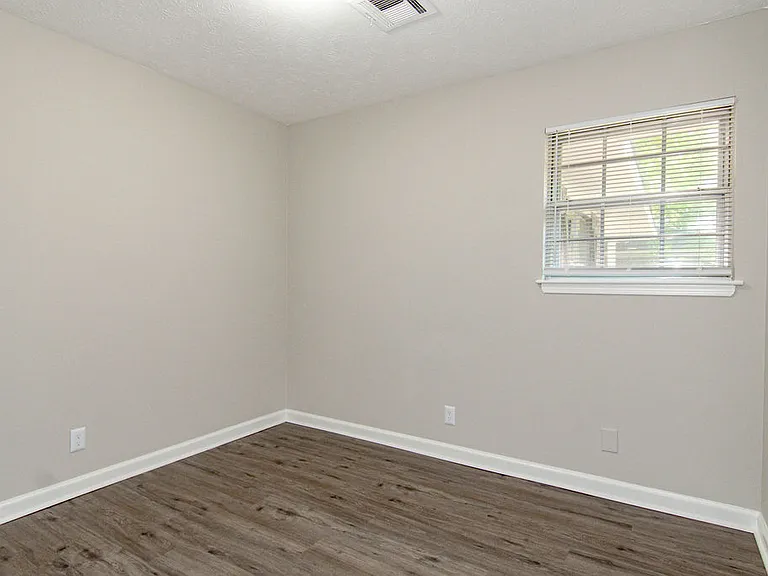 4228 Johnstown Dr — Photo 16