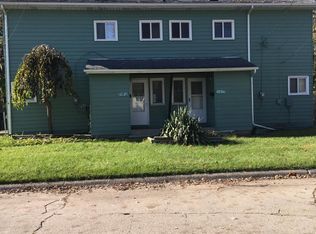 31819 Bay Ct, Westland, MI 48186