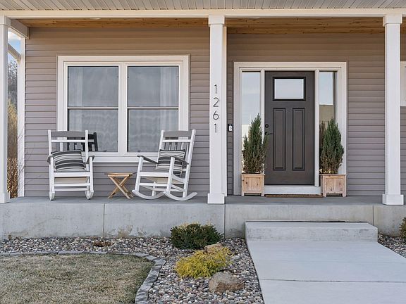 3rd image of 1261 Skyview Cir NW