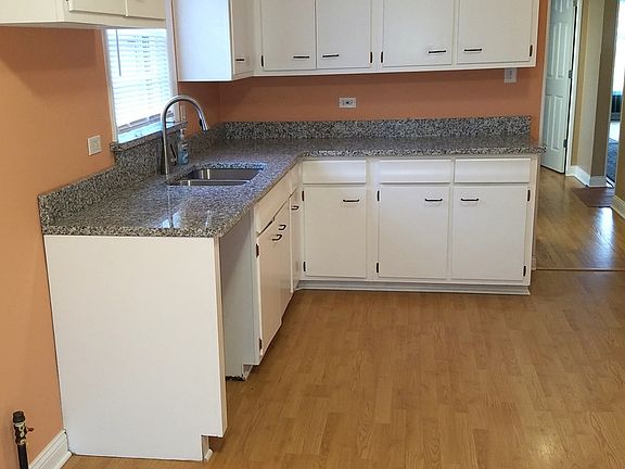 5th image of 118 156th St