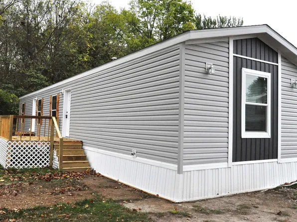 11990 E 650 South Ln #13, Hudson, IN 46747