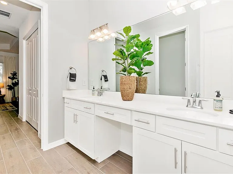 12733 Tulum Loop — Photo 37