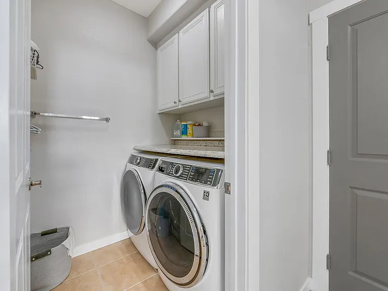 67361 N Laguna Dr — Photo 54