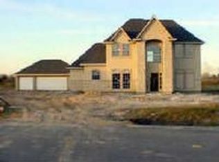 1901 Woodglen Ct, Pearland, TX 77581