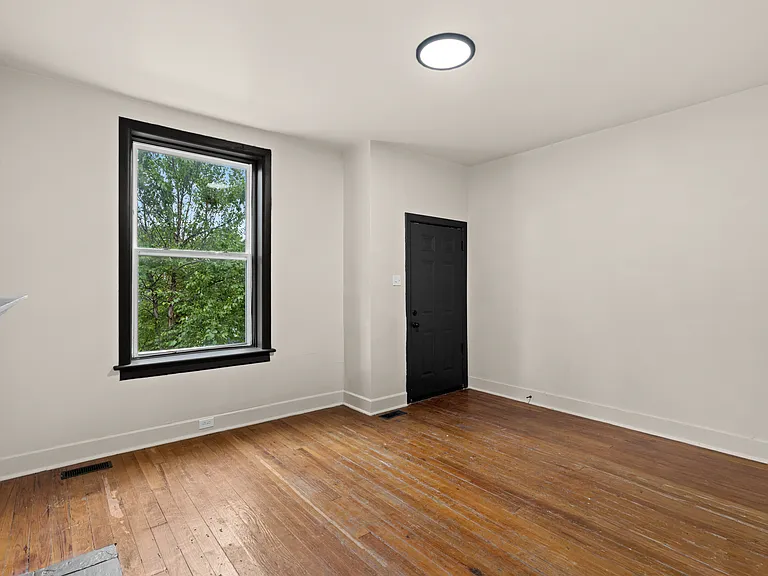 3445 Itaska St — Photo 9
