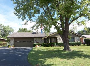 2207 W Spruce Ave, Duncan, OK 73533