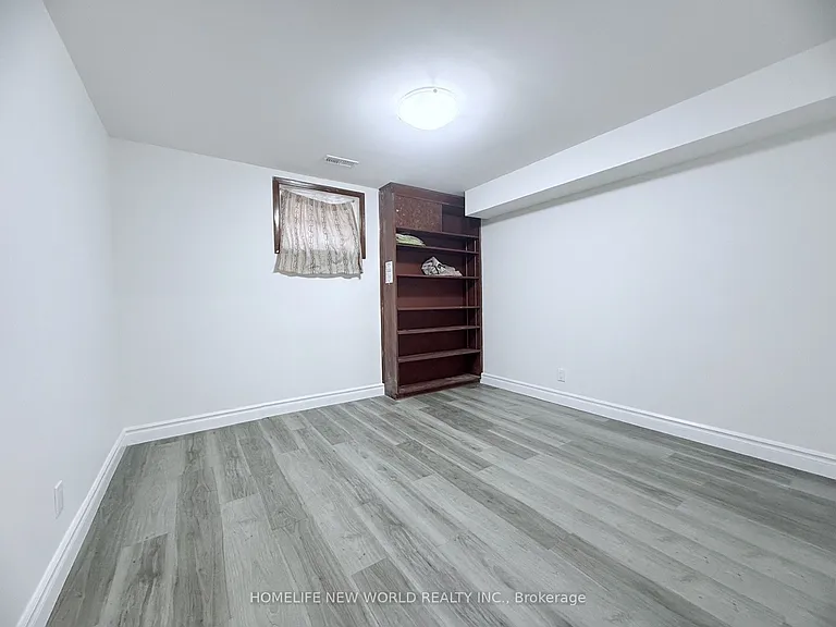 61 Crosland Dr — Photo 30