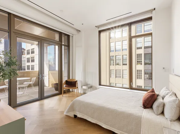 500 West 25th Street image 12 of 16