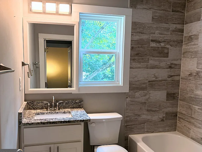 2561 Sylvan Rd — Photo 16