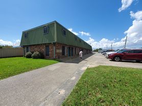 2020 Jean Lafitte Parkway - 1