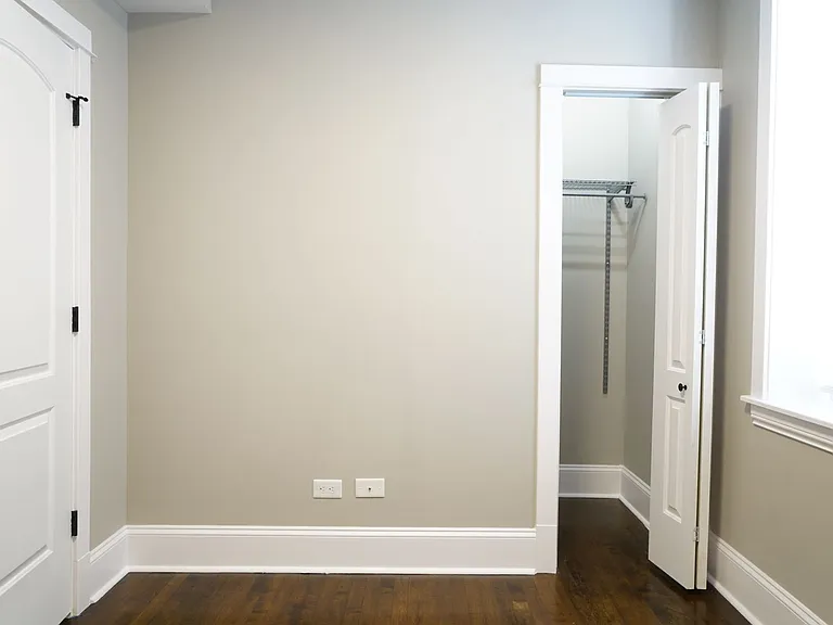 Arg Llc, 2848 W. Barry Series — Photo 22