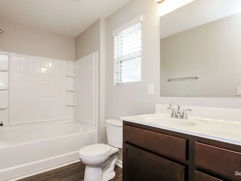 701 Falls Ln — Photo 10