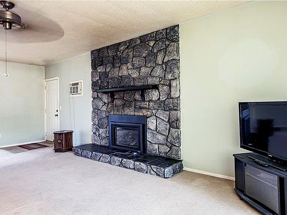 4th image of 56531 Mark Manor Dr