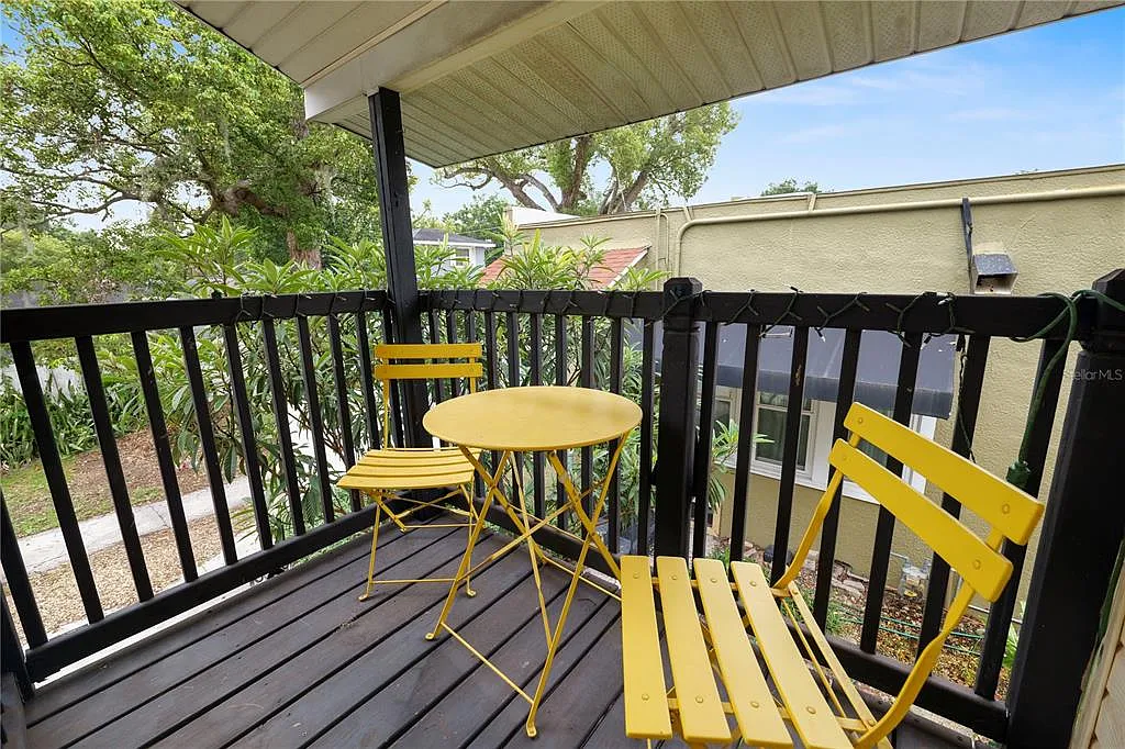 1 bed, 1.0 bath, 381 sqft, $1,600 — Photo 2
