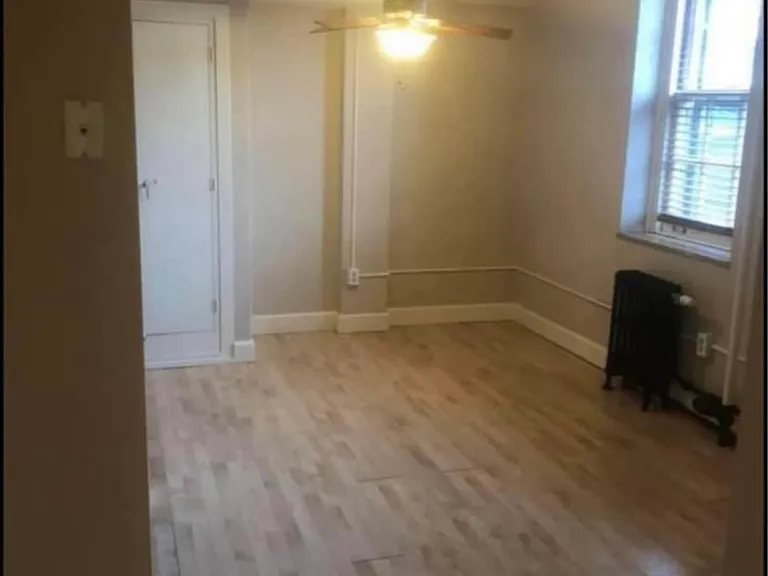 313 N 3rd Ave E #101 — Photo 2
