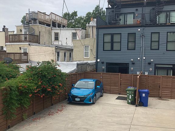 Parking Pad with Parking for 4 Cars