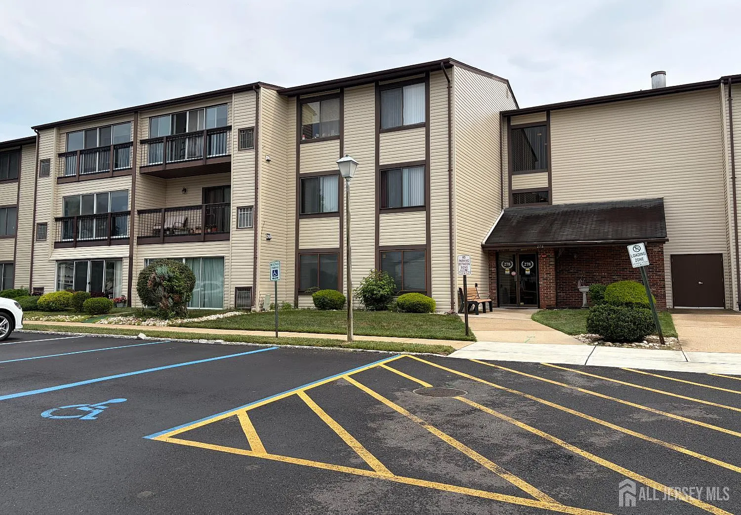 1 bed, 1.0 bath, 506 sqft, $1,750 — Photo 1