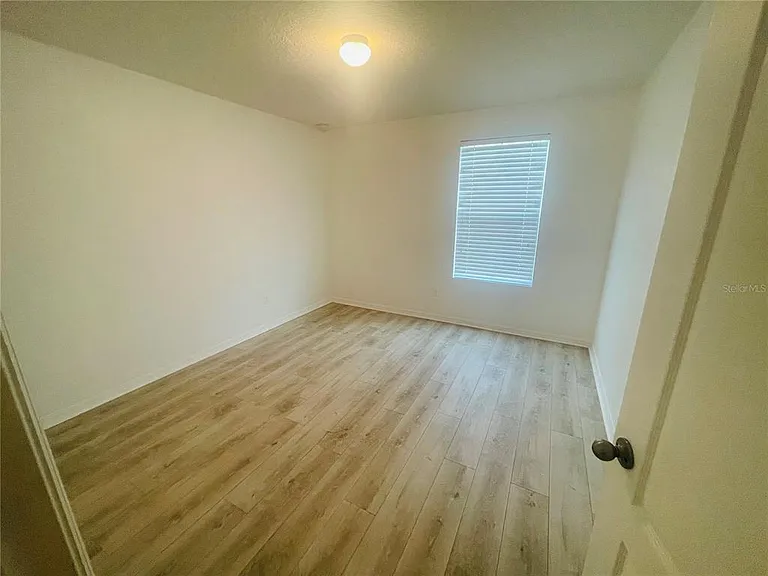16616 Broadford Ln — Photo 21