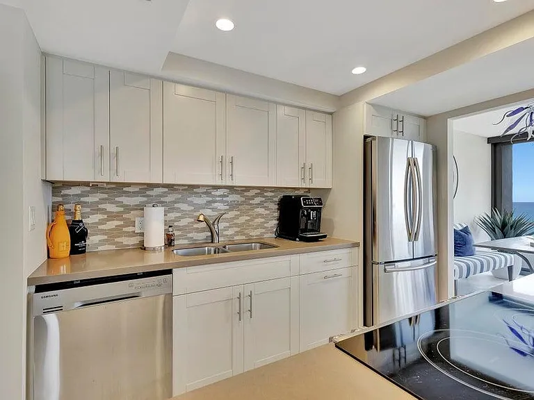 5550 N Ocean Dr #8A — Photo 23