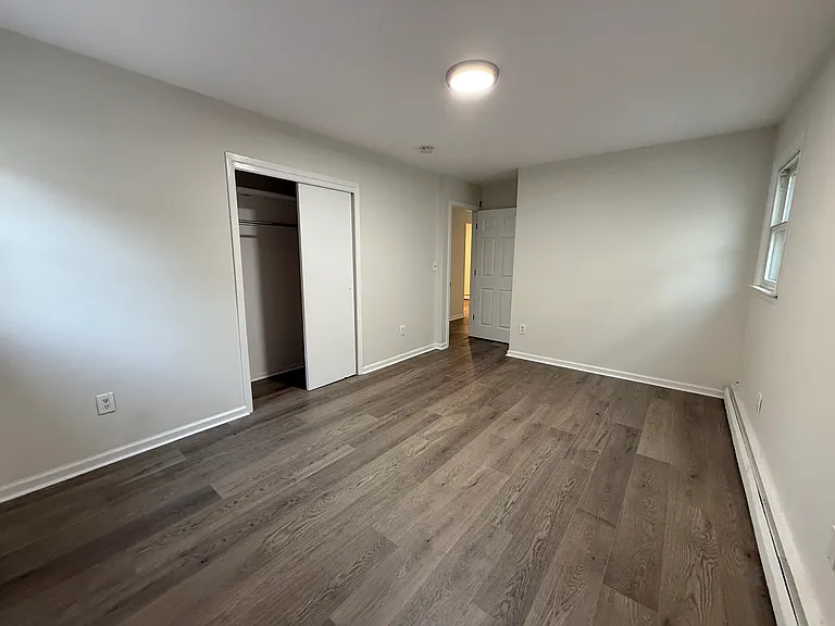 450 E Penn St #1 — Photo 25