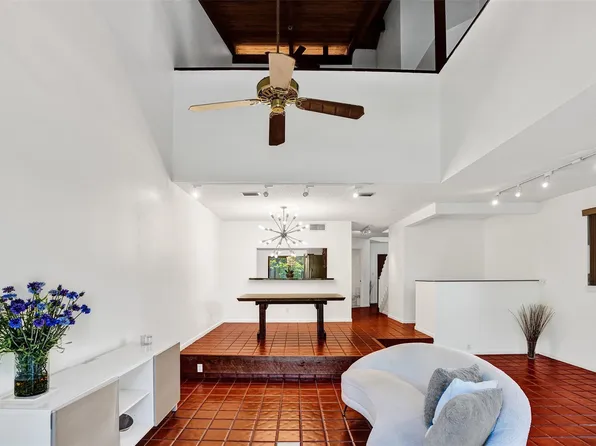 81 NE 17th Court, Fort Lauderdale, FL 33305