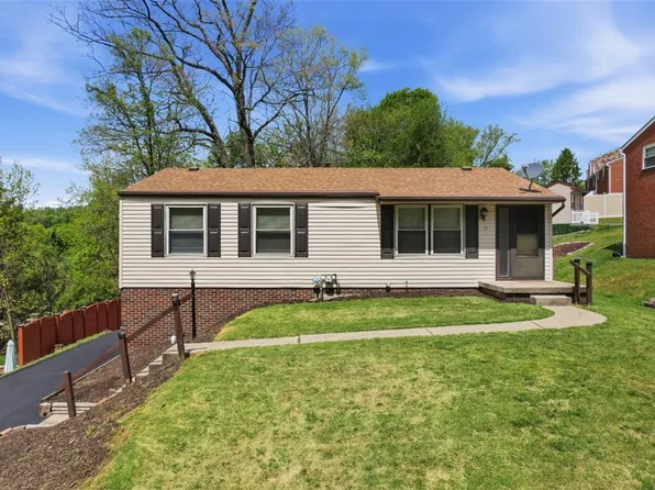 909 Mount Hood Dr, Pittsburgh, PA 15239
