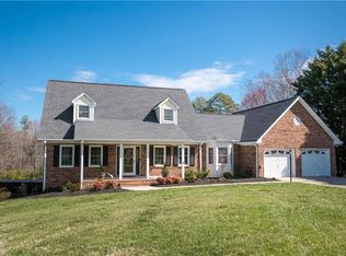 4881 Hampton Rd, Clemmons, NC 27012