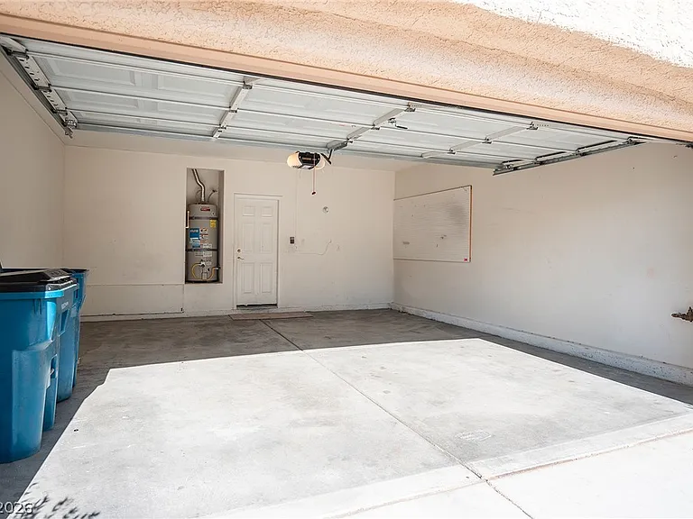 9068 Bold Venture Ct — Photo 20