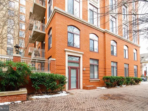 1201 N Garfield St APT 117, Arlington, VA 22201