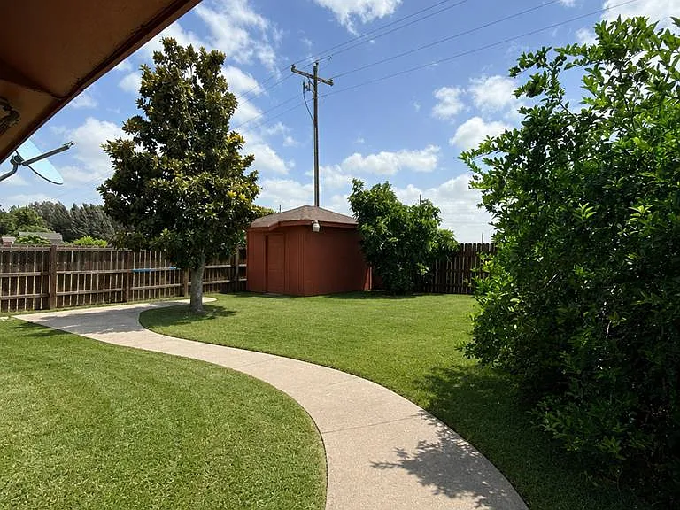 1372 Guadalupe Cir — Photo 18
