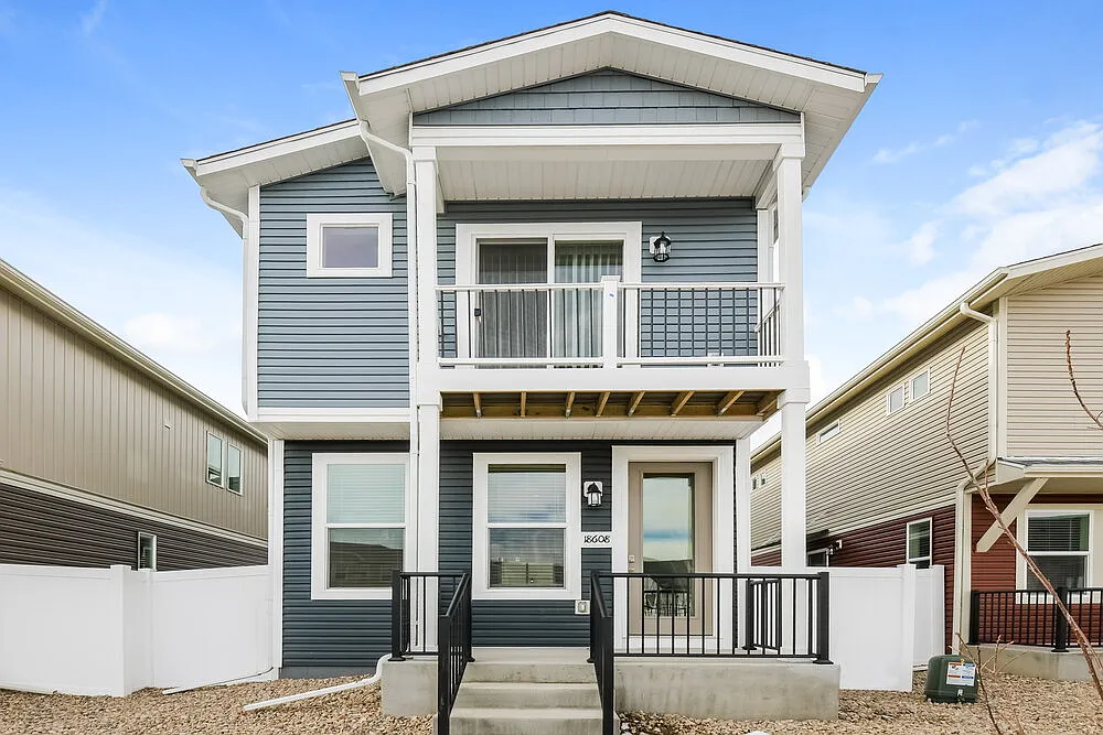2 bed, 2.5 bath, 1133 sqft, $2,340 — Photo 1