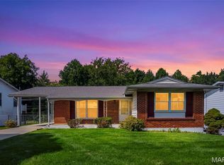 2251 Murray Forest Dr, Maryland Heights, MO 63043
